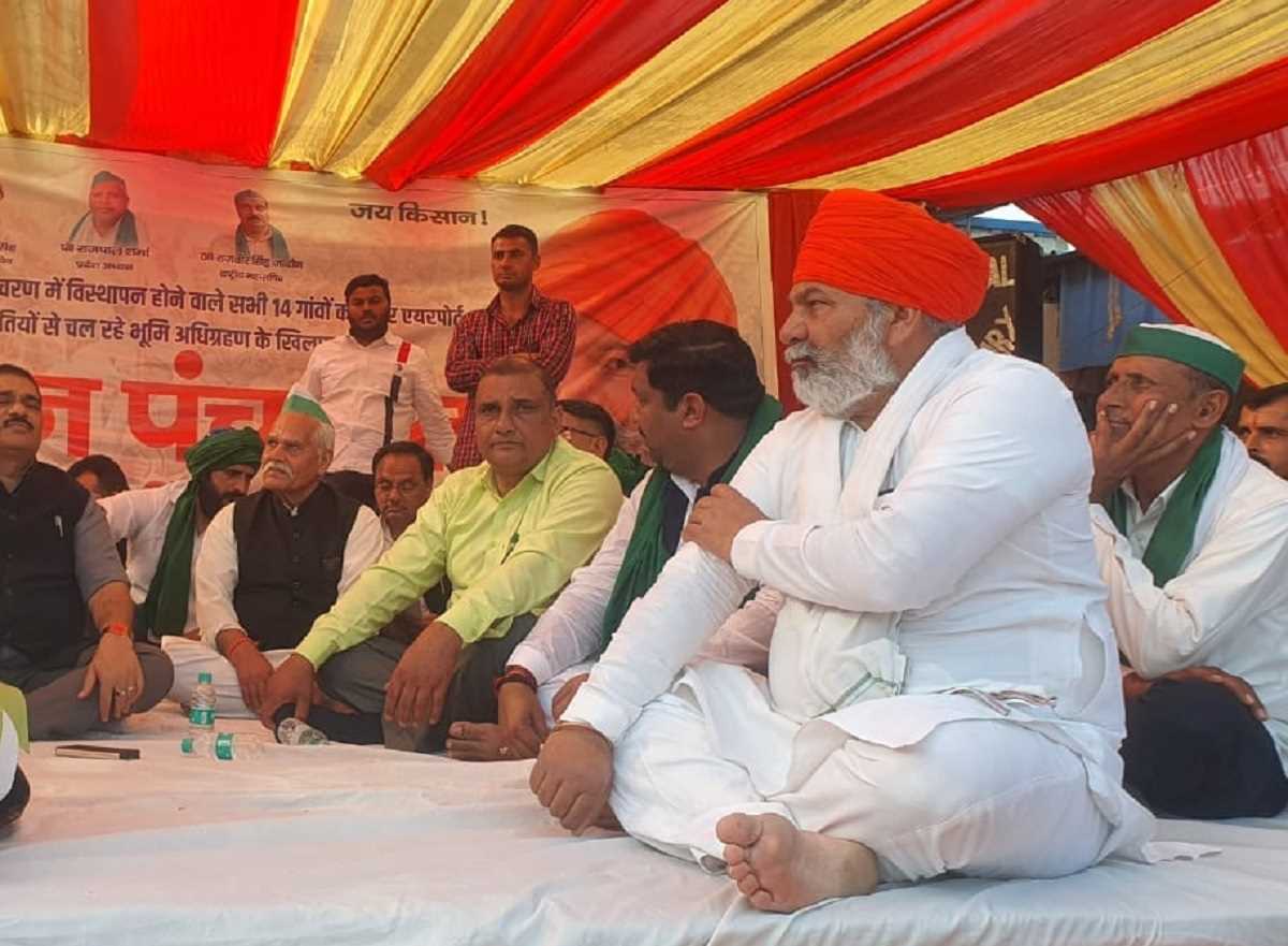 यमुना प्राधिकरण के विस्थापन प्रभावित गांवों के किसानों ने की महापंचायत, रखी अपनी मांगें